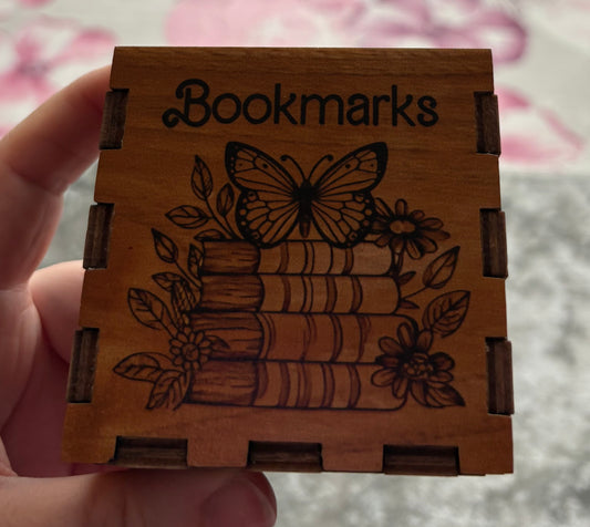Wooden Bookmark Holder